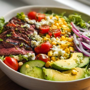 Perfectly cooked Vibrant Grilled Steak Salad Bowl served and ready to eat - final result